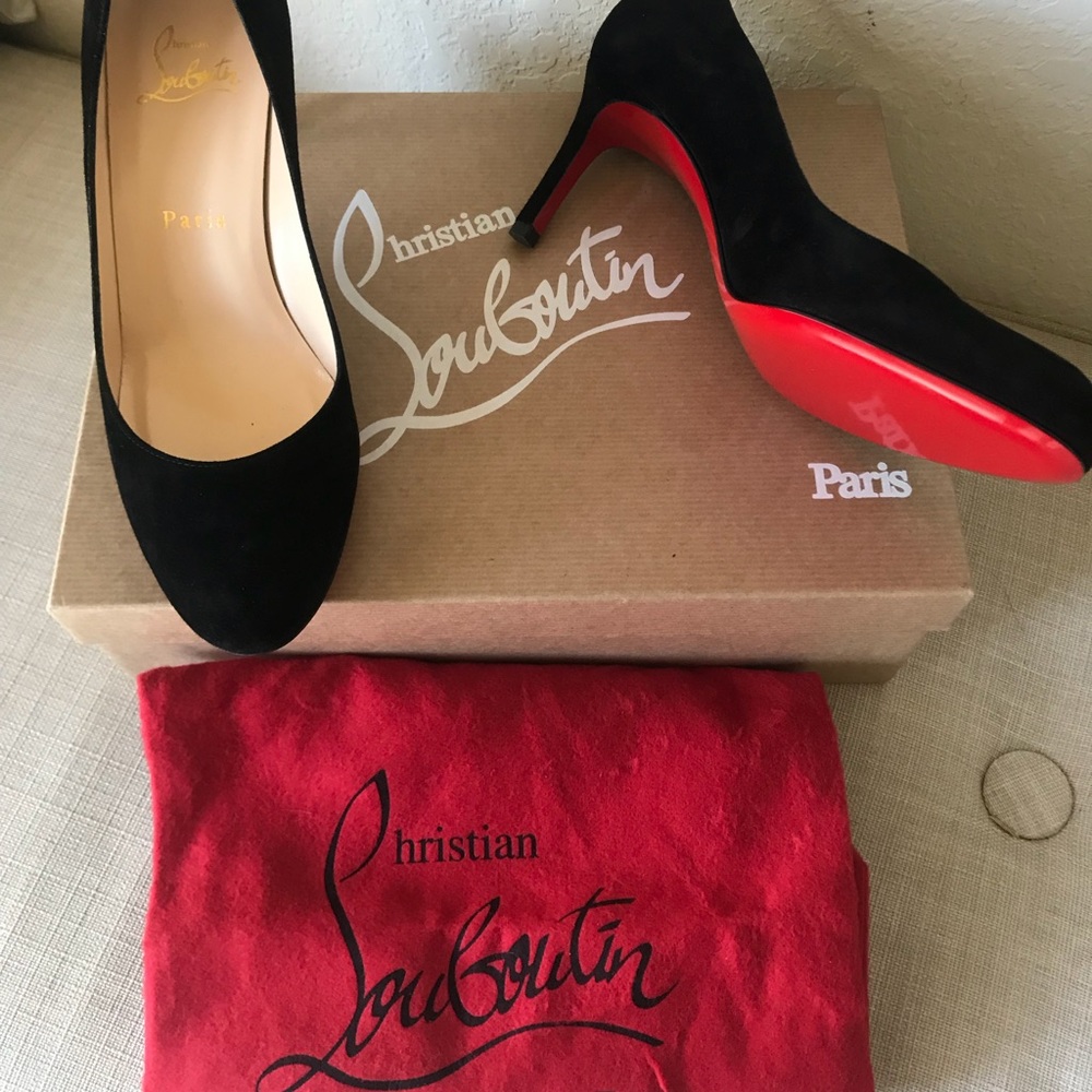 Brand new authentic Christian Louboutin pumps
